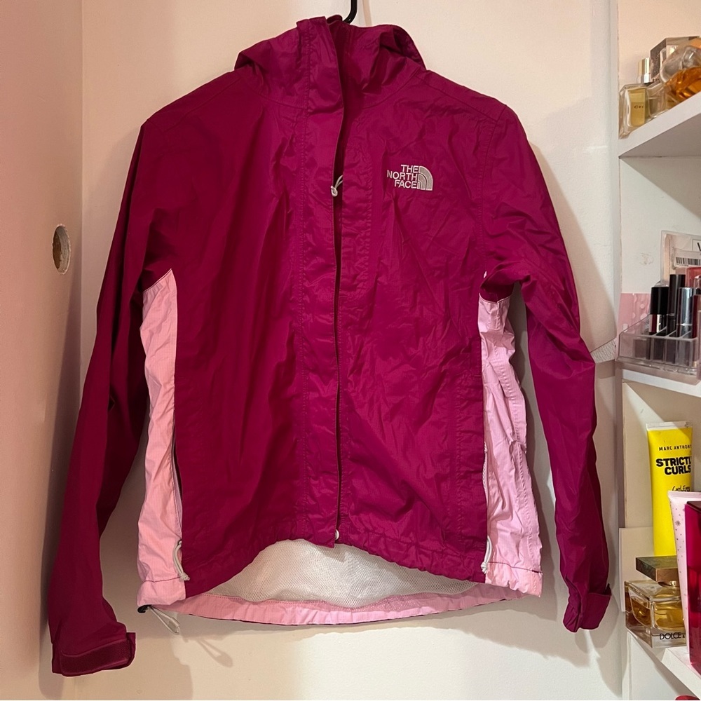 The North Face Women's HyVent 2.5L Pink Hooded Rain Jacket Windbreaker Sz. XS